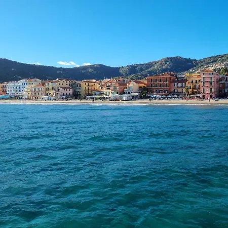 Goccia Di Mare 50m From The Sea - Happy Apartment Alassio